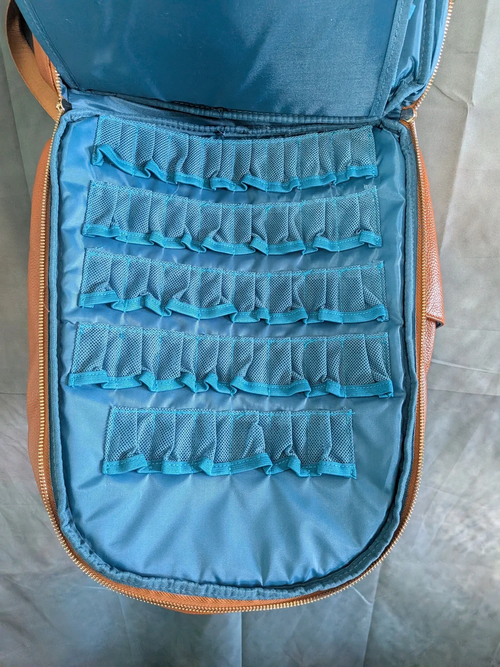 Young Living Premier Aroma Essential Oil Collection with backpack and 120 oils